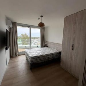 Alquiler De Apartamento Monoambiente Con Terraza En Carrasco, Montevideo.