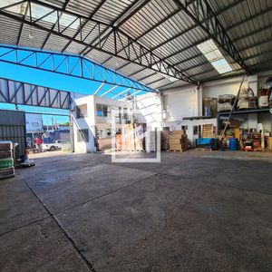 Oportunidad! Venta - Depósito - Terreno - Local - Frente A  Mercado Modelo!