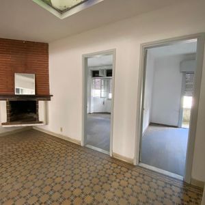 Venta Casa 3 Dormitorios Con Posibilidad De Un 4to Dormitorio En Altillo, Excelente Ubicación Con Transporte Y Zona Céntrica. Barrio Jacinto Vera.