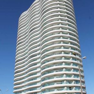 Venta 4 Dormitorios Con Amenities Y Cochera, Torre Aquarela Playa Mansa