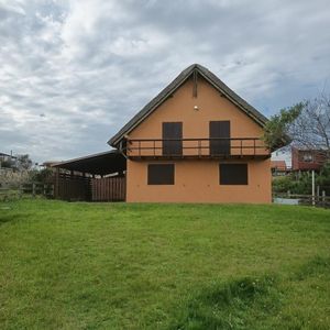 Casa De Familia Cerca De La Playa Grande