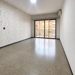 Venta Apartamento 2 Dormitorios En Cooperativa. Con Balcón, Barbacoa, Cancha Y Juegos Para Niños En Cordón