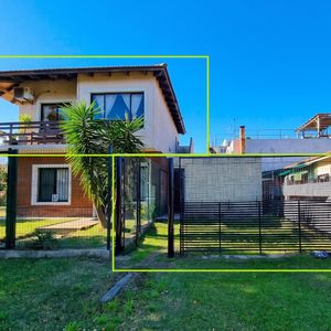Venta Casa De Altos 2 Dormitorios Con Parrillero En Atlántida Cerca Del Mar