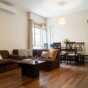 Venta De Apartamento 2 Dormitorios En Ciudad Vieja