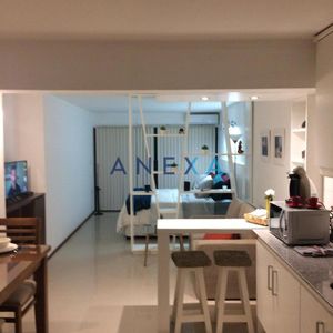 Venta Pocitos Monoambiente 35 M2 Con Amplia Terraza.