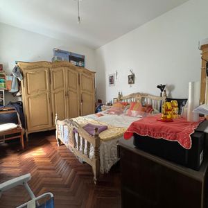 Apartamento De Dos Dormitorios En Venta Con Renta En Tres Cruces - 107