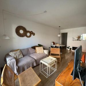 Venta De Apartamento, 2 Dormitorios, 2 Baños, Muy Luminoso En El Buceo
