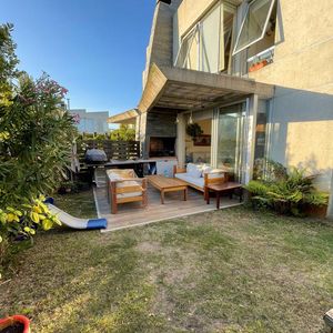 Excelente Casa En Alquiler En Barrio Privado Greens