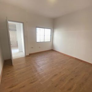 Apartamento En Alquiler, La Blanqueada.  Sin Gastos Comunes