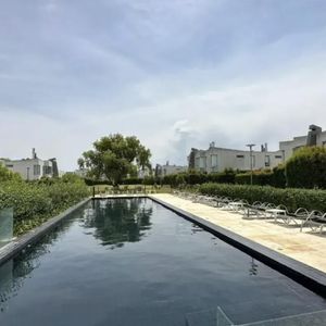 Casa Venta 3 Dormitorios Barrio Privado Piscina Barbacoa Gimnasio Cochera Barrio Privado