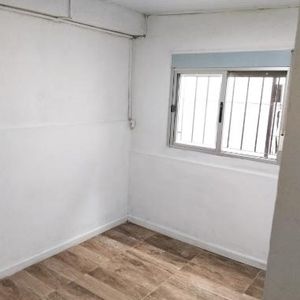 Alquilo Casa 2 Dormitorios, Muy Seguro. Cerca De Supermercados, Colegios, Plazas. Sin Gastos Comunes. Zona Flor De Maroñas.