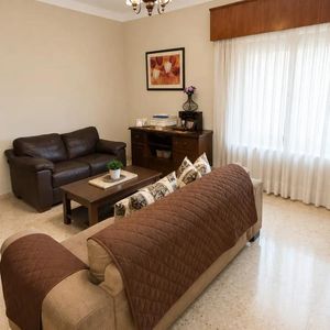 Venta De Casa En Colón, 3 Dormitorios, 3 Baños, Muy Luminoso Con Piscina
