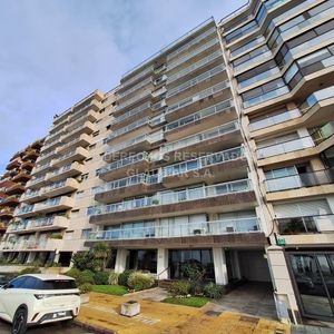 Venta O Alquiler Apartamento 3 Dormitorios Servicio Completo Rambla Punta Carretas