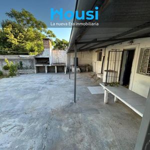 Casa En Venta Oportunidad Padrón Unico Terreno Amplio Patio Y Fondo La Paz