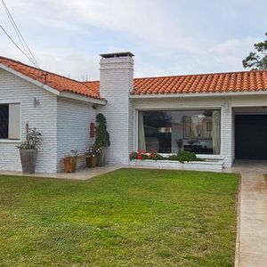 Venta Casa Lagomar Tres Dormitorios