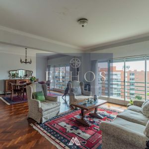 Venta Apartamento Centro, 4 Dorm Nuda Prop