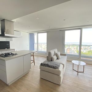 Venta De Duplex Amoblado En Joy Montevideo, 2 Dormitorios, 3 Baños Y Garage , Piso Alto. Pocitos