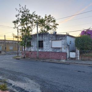 Casa A Reciclar En Venta En Rosario, Zona Centrica