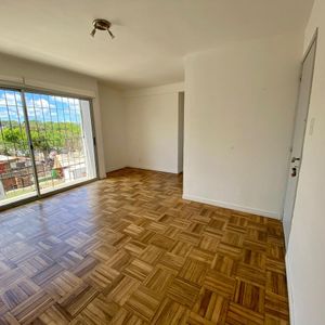 Venta Apartamento Malvín Dos Dormitorios Cochera