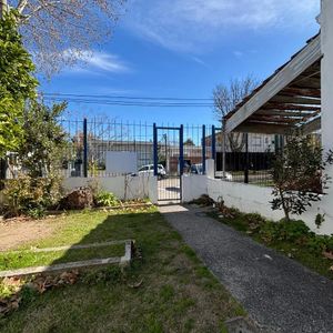 Venta Casa 460 M2 De Terreno 2 Dormitorios, 1 Baño  Buceo