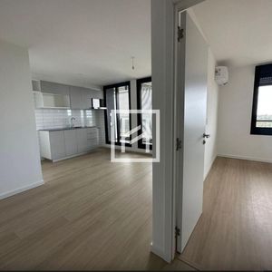 Estrellas De Malvín (2003) - Alquiler Apartamento 1 Dormitorio En Malvín | Garaje | Piso Alto