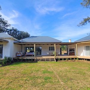 Moderna Casa En Barrio Cerrado En La Barra - Tm6189021