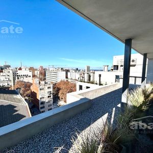Apartamento 2 Dormitorios En Centro, Montevideo Con Garage