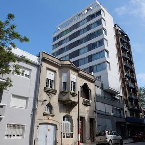 Apartamento De Un Dormitorio En Venta En Parque Rodó Con Garaje