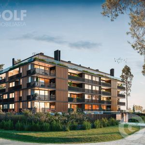 Apartamento En Venta De 3 Dormitorios Y Dos Cocheras En Barrio Parques