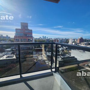 Venta De Apartamento 2 Dormitorios En Pocitos, Grandes Dimensiones