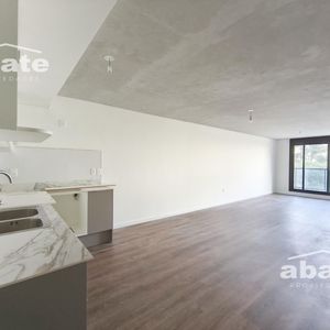 Alquiler De Apartamento De Dos Dormitorios Y Dos Baños En Pocitos.