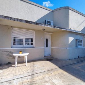 Casa En Venta En El Centro De Juan Lacaze