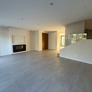 Excelente Casa En Alquiler En Barrio Parques II