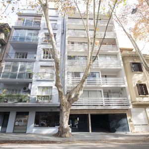 Apto Barrio Sur 3 Dormitorios Y Serv. Garage