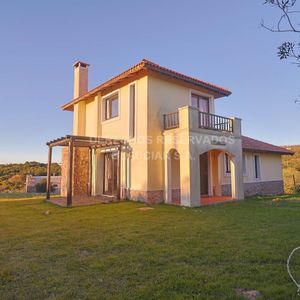 Venta Casa 2 Dormitorios Villa Serrana Marco De Los Reyes