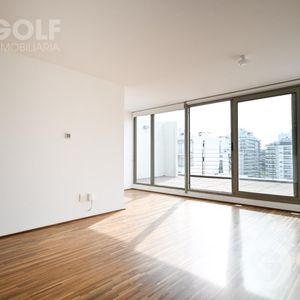 Venta De Apartamento De 2 Dormitorios Y Cochera Con Vista Al Mar Punta Carretas