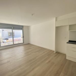 Entrega Inmediata! Venta De Apartamento 2 Dormitorios, Patio Y Terraza. Cordón Sur!