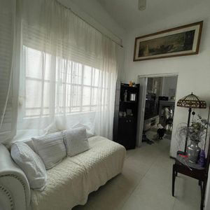Casa En Venta, Padrón único, 3 Dormitorios, Cochera Y Parrillero, La Teja.