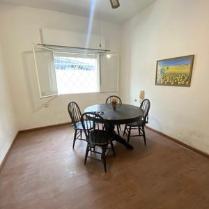 Vendo Casa 1 Dormitorio, Muy Lindo,  Sin Gastos Comunes Excelente Zona