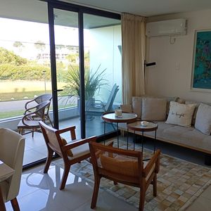 Alquiler  Temporada Apartamento  2 Dormitorios  Playa Mansa Punta Del Este