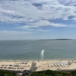 Departamento - Playa Mansa