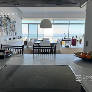 Departamento En  Edifico Exclusivo, Con Una Vista Maravillosa Al Mar ,amplio Living Comedor Con Terraza,3 Suites Muy Luminosas.