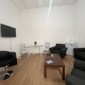 Venta Apartamento Dos  Dormitorios. Bajo Gastos Comunes - ( Renta Anual 8% )