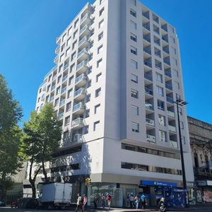 Pablo De Maria Esquina 18 De Julio, Nuevo ,3 Dormitorios, Garaje, Piso Alto !!