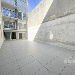 Alquiler Apartamento 1 Dormitorio Con Patio A Estrenar