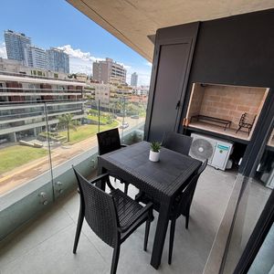  Apartamento En Alquiler De 1 Dormitorio En Edif. Wave Brava Pda. 6 Playa Brava