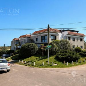 Alquiler Apartamento 2 Dormitorios En Villa De La Barra, La Barra