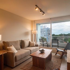 Alquiler De Temporada – Apartamento 1 Dormitorio Y 2 Baños Con Excelentes Servicios