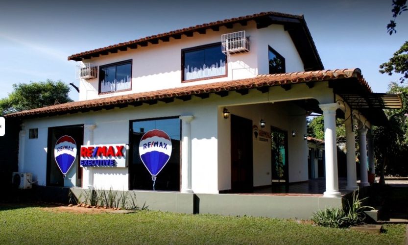REMAX EXECUTIVE