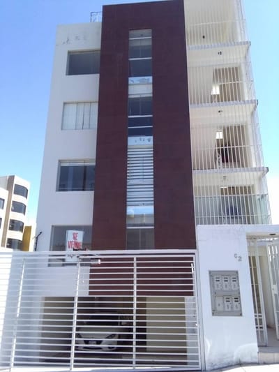 Vendo Cómoda Casa en Quinta Privada de Cayma